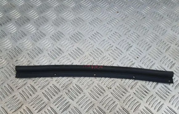 Nissan Qashqai J12 Engine compartment rubber PU7529