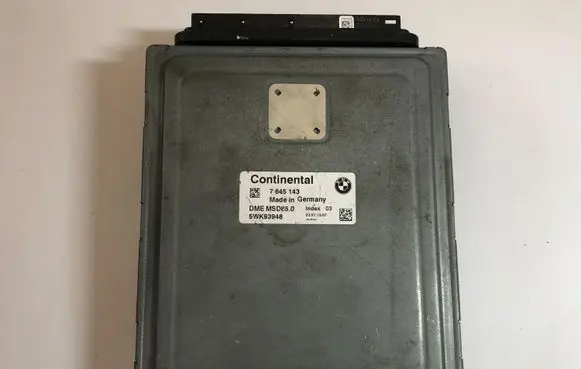 BMW 5 F10 F11 Engine control unit/module 7645143 5WK93948