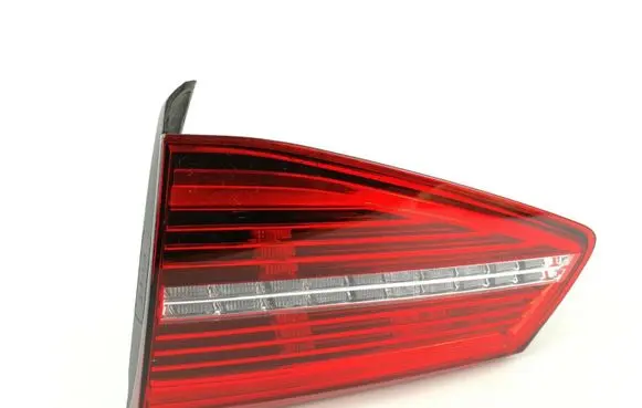 Volkswagen PASSAT B8 Tailgate rear/tail lights 3G9945308D