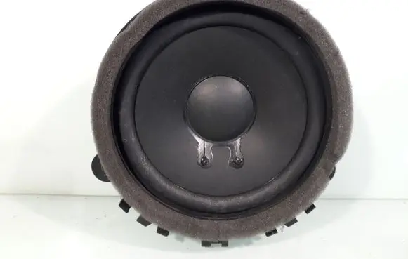 Volvo V70 Front door speaker 30657445