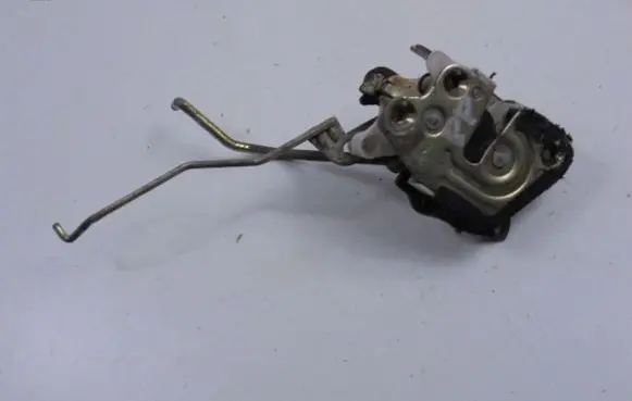 Hyundai Sonata Front door lock