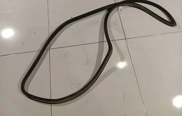 Audi 80 90 B3 Rubber seal front coupe door