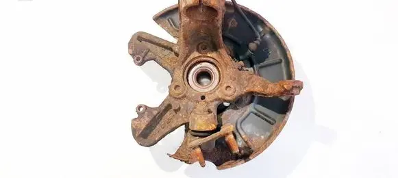 Volkswagen Golf V Front wheel hub