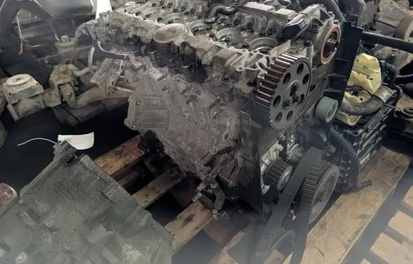 Volvo V70 Engine B5244S 38434825 1001761014