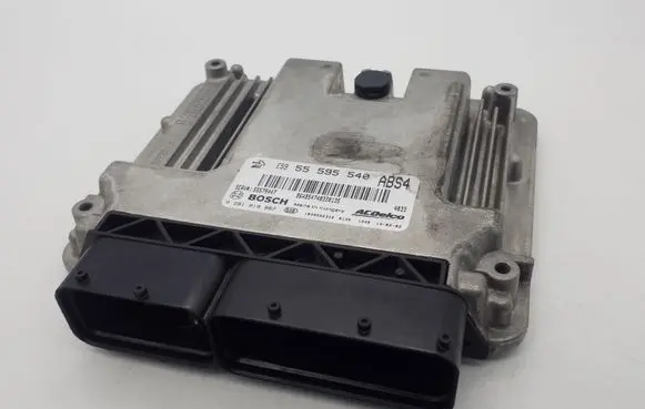 Opel Insignia A Engine control unit/module ECU 55595540 55579447 0281019867