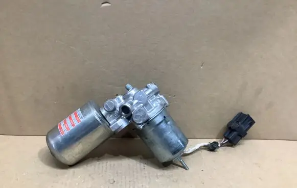Toyota Prius (XW50) Brake booster 4707047070 2709127206