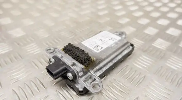 Lexus GS 250 350 300H 450H Blind spot module 881720W010