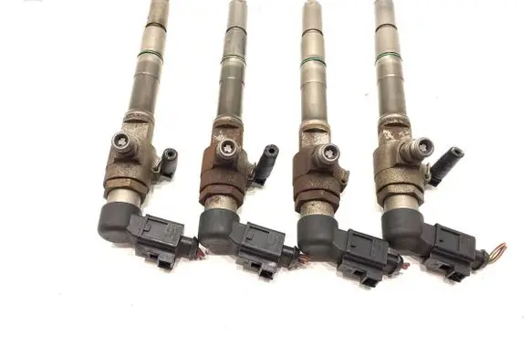 Volkswagen Caddy Fuel injectors set 03L130277B
