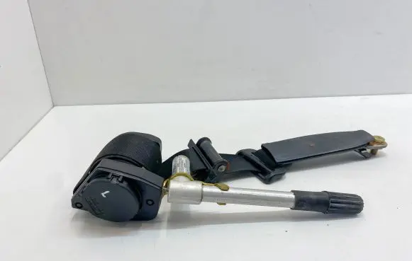 Mercedes-Benz SLC C107 Front seatbelt A1078603385 1078603385