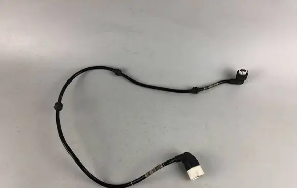 Mercedes-Benz E W213 Brake pads wear sensor A2135402905