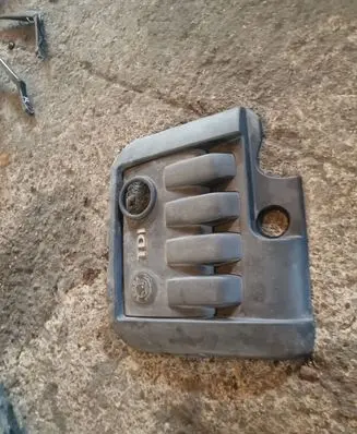 Skoda Octavia Mk2 (1Z) Engine cover (trim)