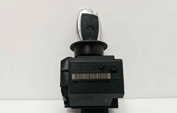 Mercedes-Benz E W211 Ignition lock 2115451408 33002209 104700840206192