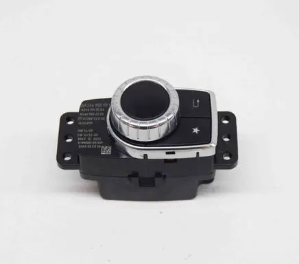 Mercedes-Benz CLA C117 X117 W117 Head unit multimedia control A2469022203 03358723100