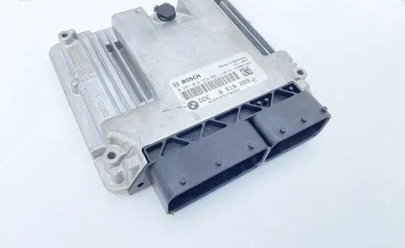 BMW 3 E90 E91 Engine control unit/module ECU 8518268 0281018558