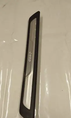 Jeep Grand Cherokee Side skirt front trim 1nc81trmab
