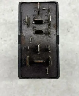 Audi A6 S6 C4 4A Other relay 441959257D 79FA400