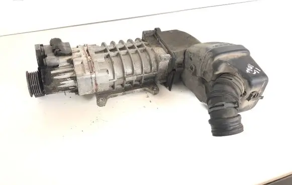 Volkswagen PASSAT B7 Supercharger 03C145851F