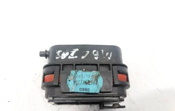 Mercedes-Benz C W202 Central locking vacuum pump 9062600542
