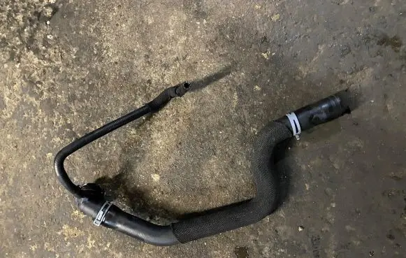 Skoda Octavia Mk4 Engine coolant pipe/hose 3Q0122101CH