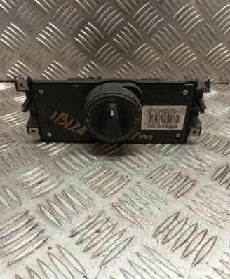 Seat Ibiza II (6k) Climate control unit 6K0819045E