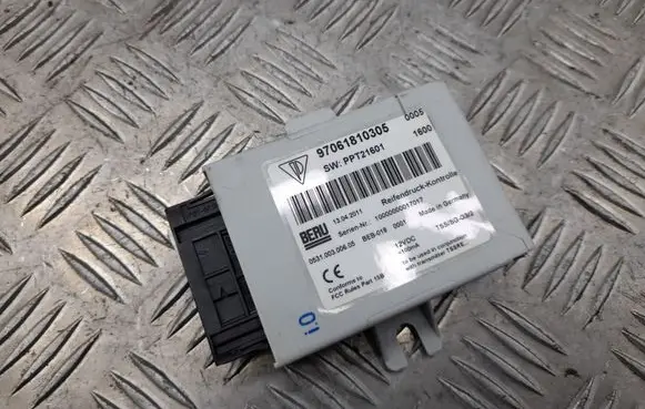 Porsche Panamera (970) Tire pressure control unit 97061810305