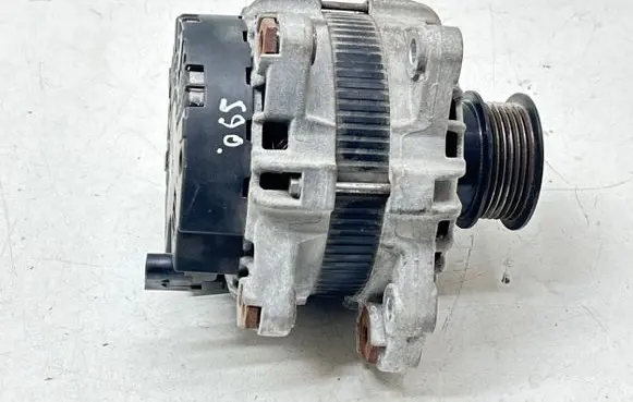 Volvo S90, V90 Generator/alternator 30659580 170630 4V100215A