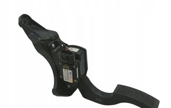 Hyundai ix 55 Accelerator throttle pedal FDO0082A-3J100