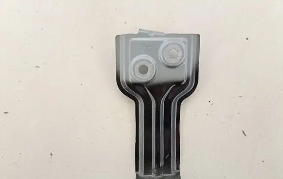 BMW X4 G02 Fender mounting bracket 7397516