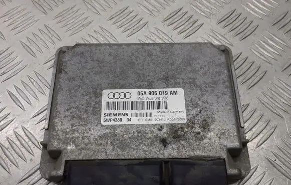 Audi A3 S3 8L Engine control unit/module 06A906019AM