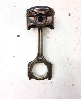 KIA Rio Piston with connecting rod G4LA