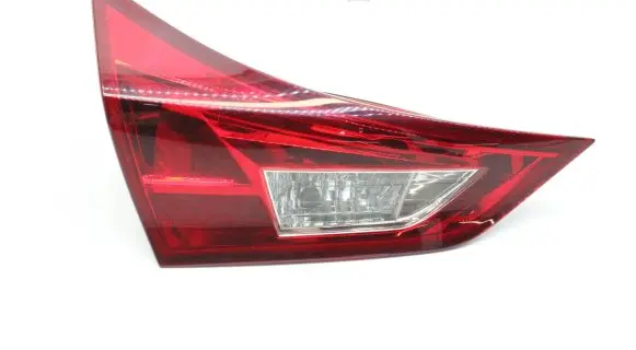 Toyota Auris E180 Tailgate rear/tail lights 05170237