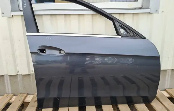 Mercedes-Benz E W212 Front door A2127220200 755