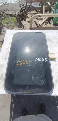 Volkswagen Golf IV Sunroof glass 1212123
