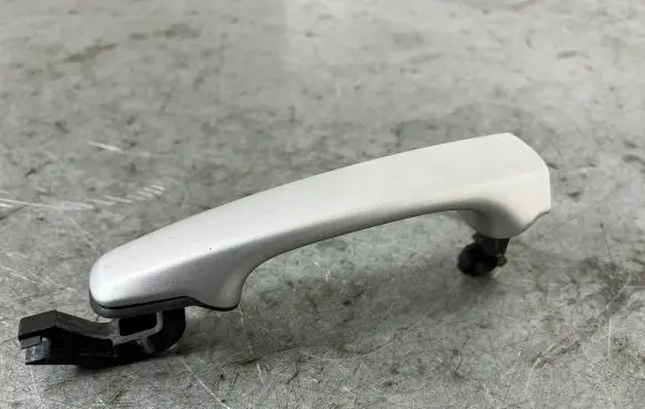 Volvo V50 Front door exterior handle 30753785
