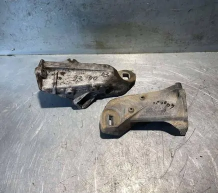 Audi 80 90 B3 Engine mount bracket 893199307A 893199308B