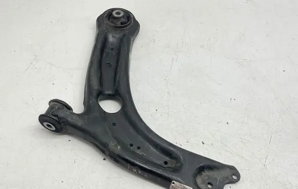 Volkswagen Tiguan Allspace Front lower control arm/wishbone 3Q0407151 A7472021