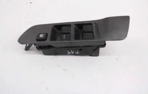 Nissan Primera Electric window control switch
