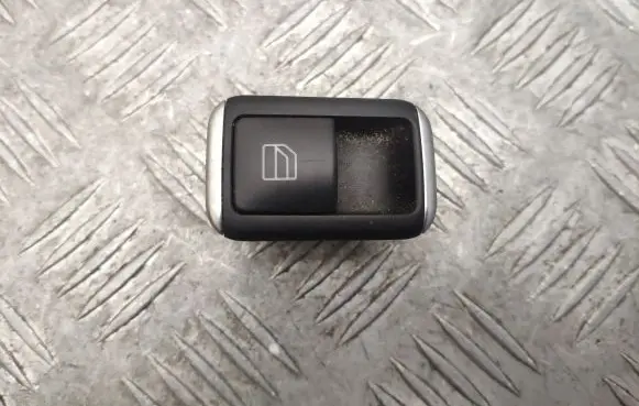 Mercedes-Benz C W204 Electric window control switch A2049058202