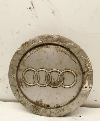 Audi A6 S6 C5 4B Original wheel cap 4B0601165J
