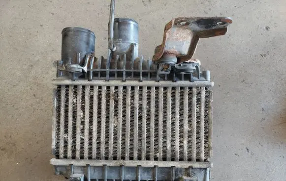 Toyota Avensis T250 Intercooler radiator