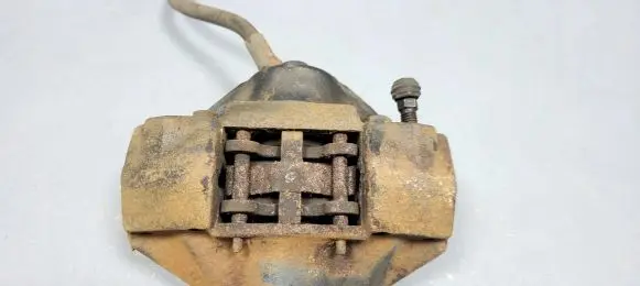 Mercedes-Benz 200 300 W123 Rear brake caliper
