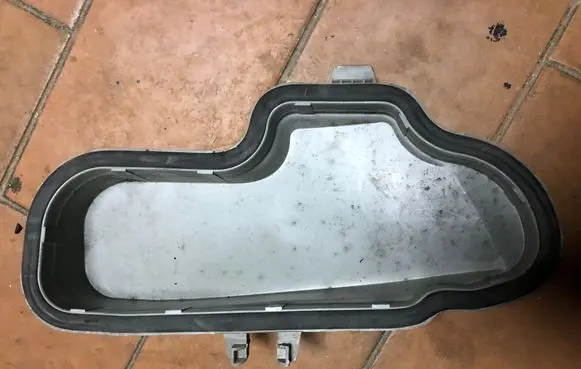 Mercedes-Benz E W210 Headlight/headlamp dust cover 14434500