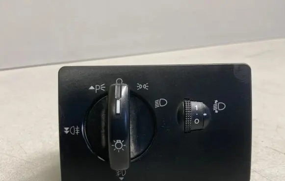 Ford Focus Light switch 4M5T13A024EA