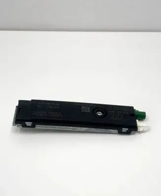 Mercedes-Benz SL R231 Aerial antenna amplifier A2319059400 2319059400