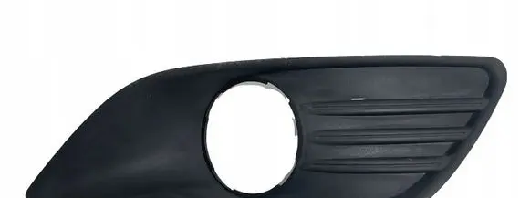 Ford Focus Front tow hook cap/cover 8M5119952AEW