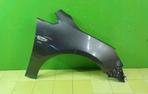 Opel Astra J Fender PRZOD PRAWY