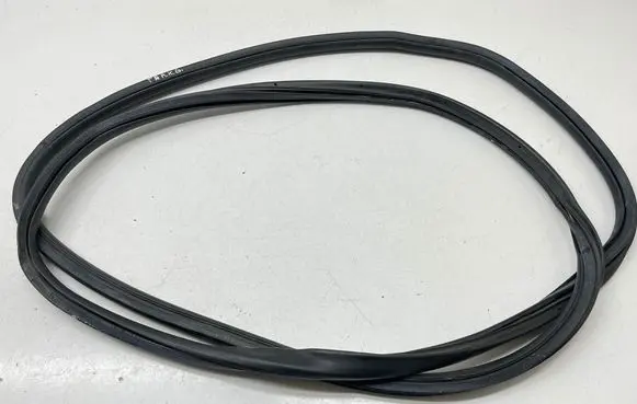 Peugeot Traveller Sliding door rubber seal 