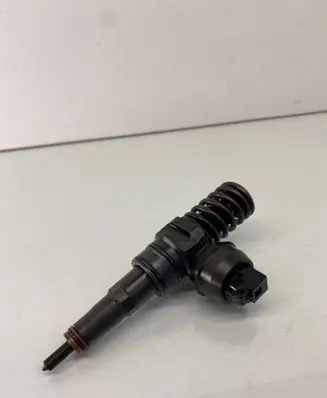 Volkswagen Caddy Fuel injector 038130073BN