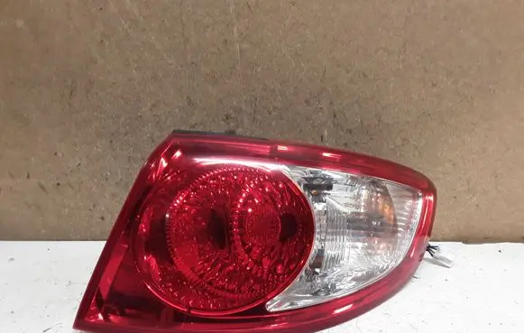 Hyundai Santa Fe Rear/tail lights 924022B000