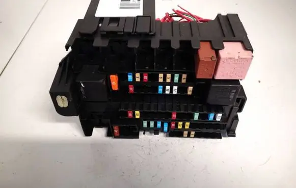 Renault Laguna III Fuse box set 8200758803 8200758803-b